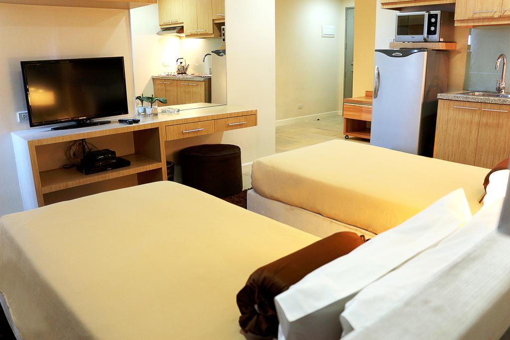 Bsa Twin Towers Aparthotel Mandaluyong ภายนอก รูปภาพ