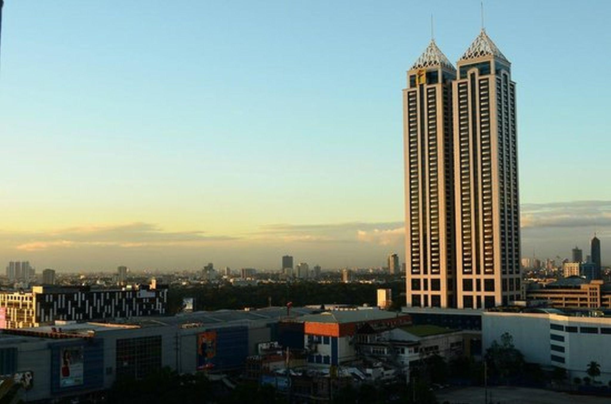 Bsa Twin Towers Aparthotel Mandaluyong ภายนอก รูปภาพ