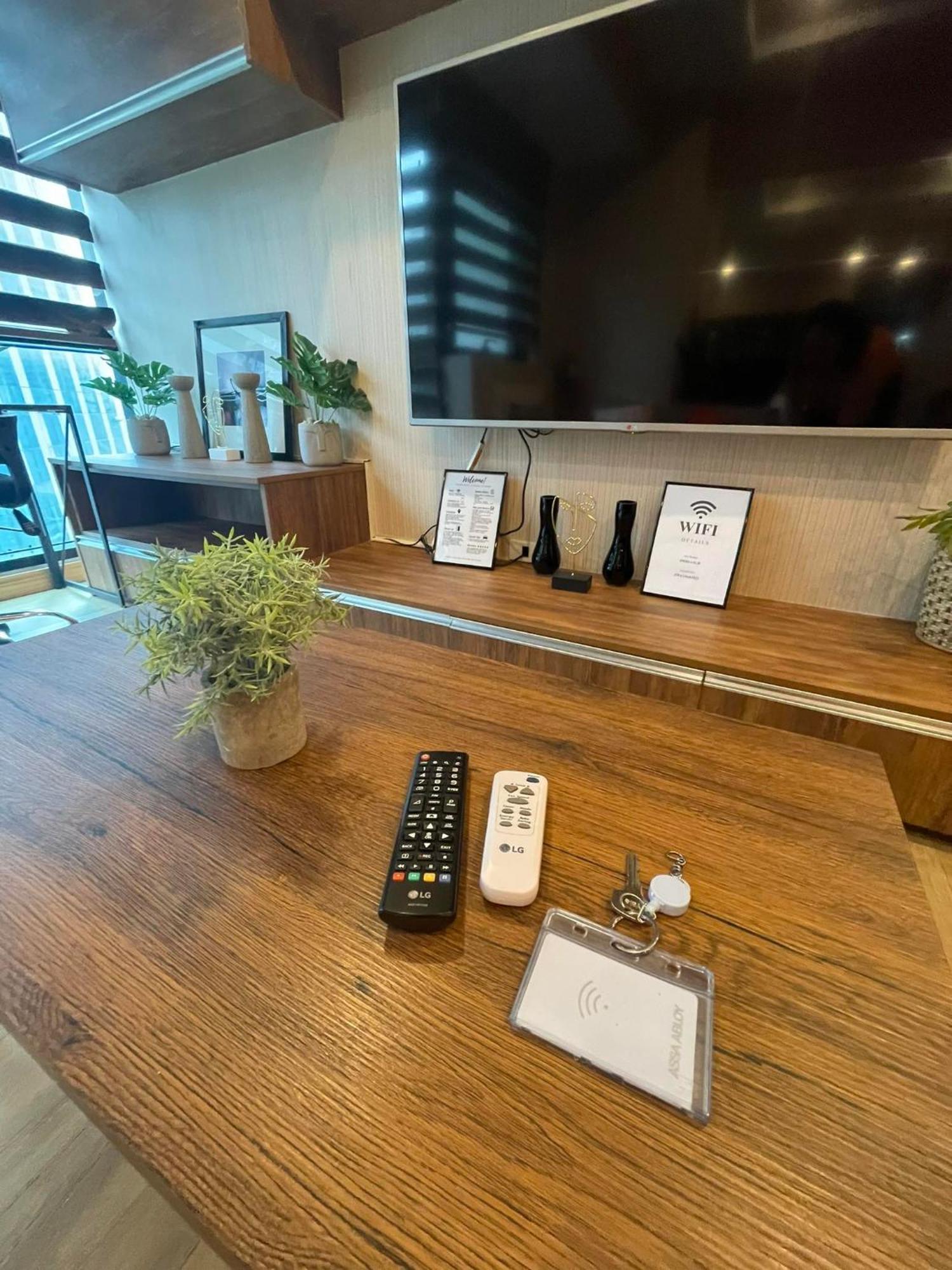 Bsa Twin Towers Aparthotel Mandaluyong ภายนอก รูปภาพ