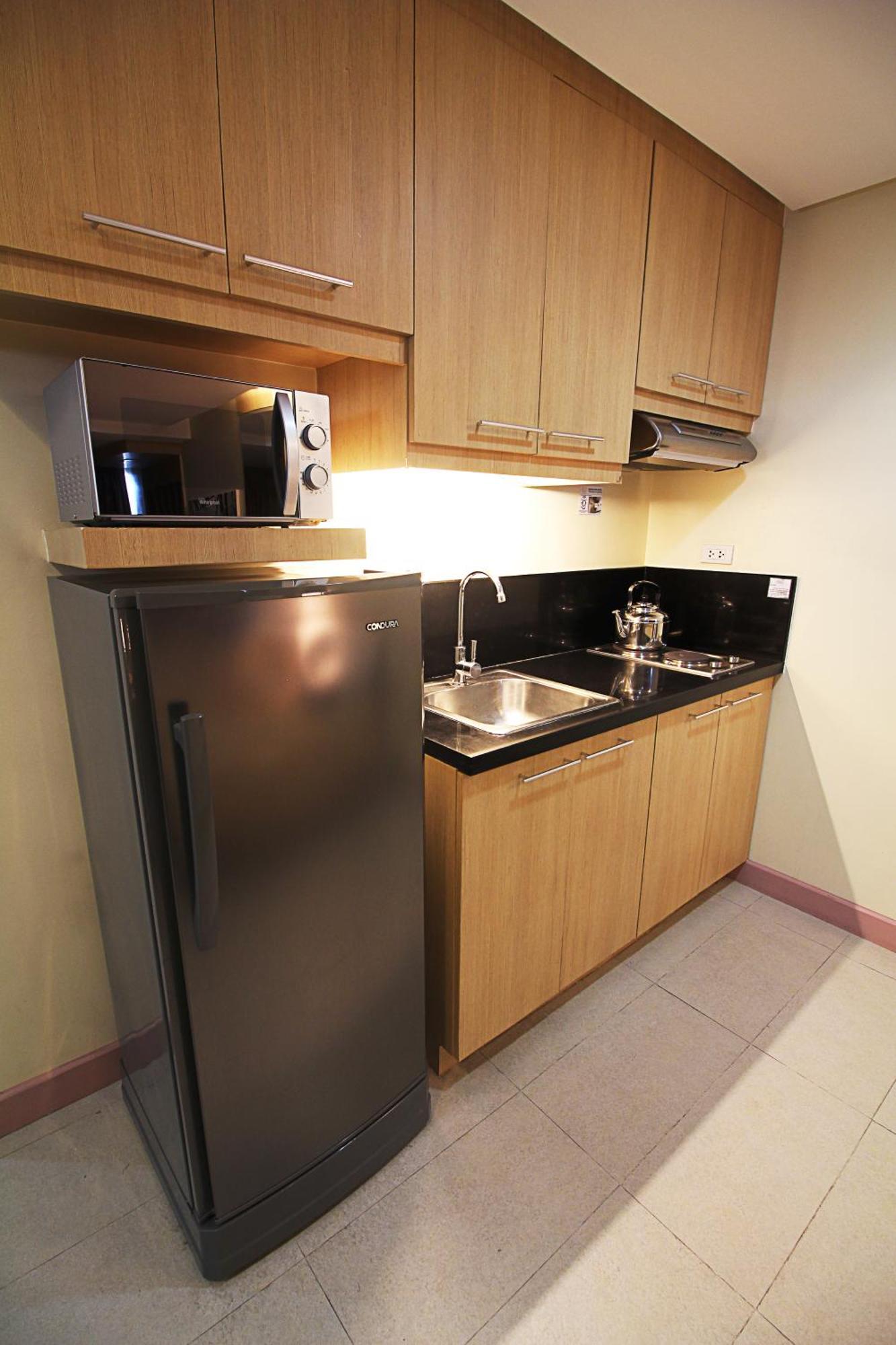 Bsa Twin Towers Aparthotel Mandaluyong ภายนอก รูปภาพ
