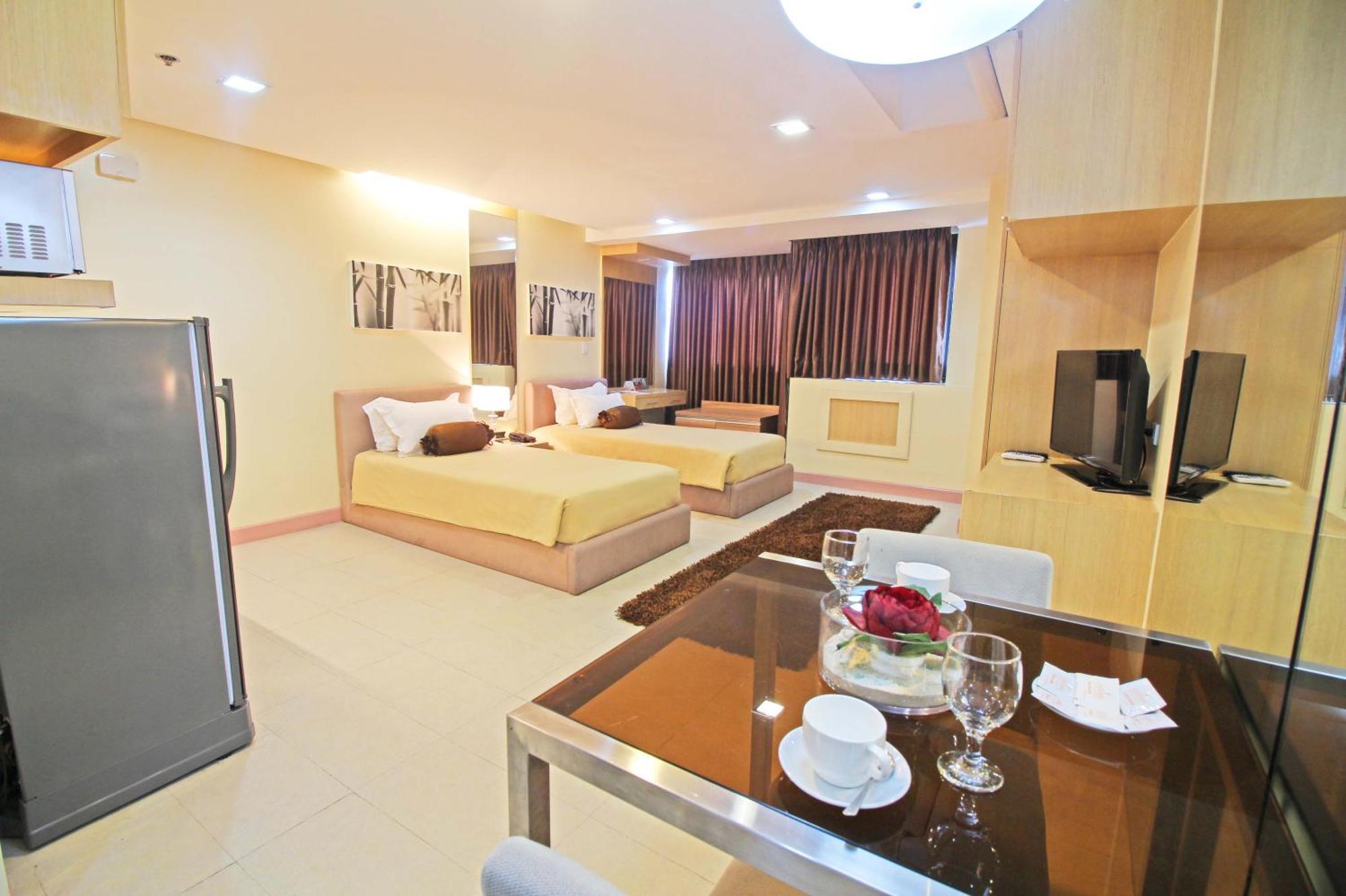 Bsa Twin Towers Aparthotel Mandaluyong ภายนอก รูปภาพ