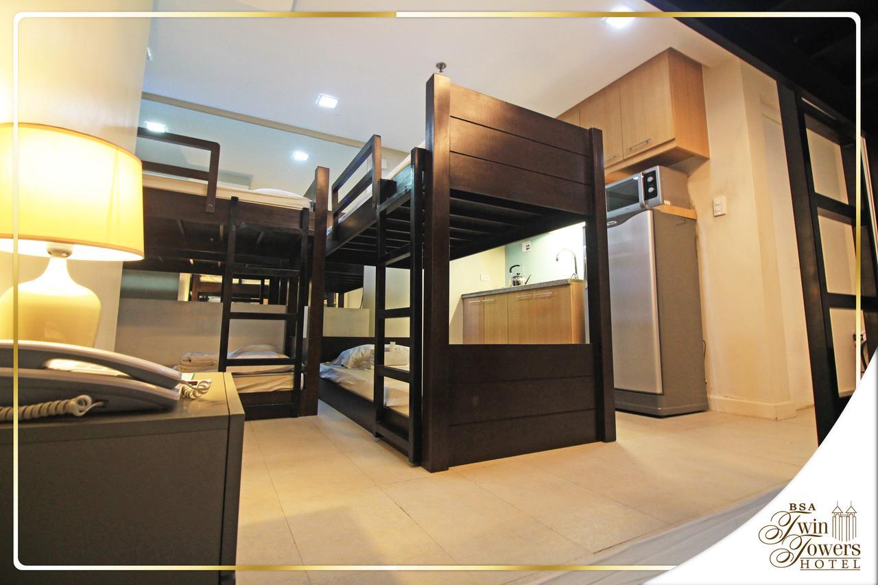 Bsa Twin Towers Aparthotel Mandaluyong ภายนอก รูปภาพ