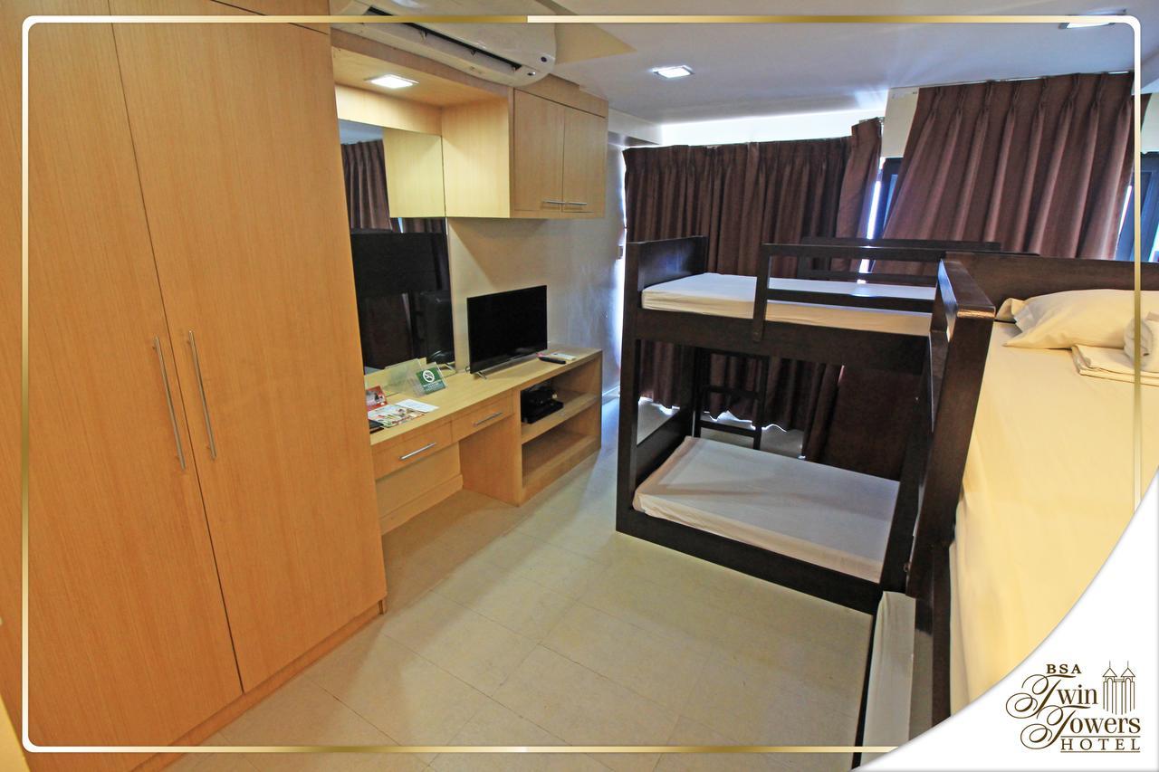 Bsa Twin Towers Aparthotel Mandaluyong ภายนอก รูปภาพ